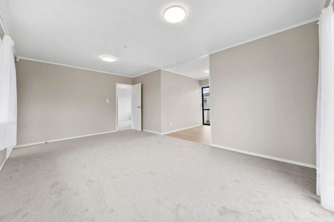 Photo of property in 1/5 Annette Avenue, Te Atatu South, Auckland, 0610