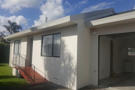 Photo of property in 2/23 Septimus Place, Henderson, Auckland, 0612