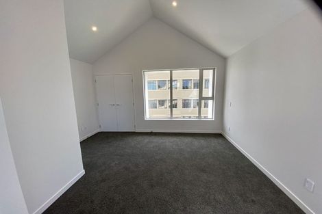 Photo of property in 30u2 Pirie Street, Mount Victoria, Wellington, 6011