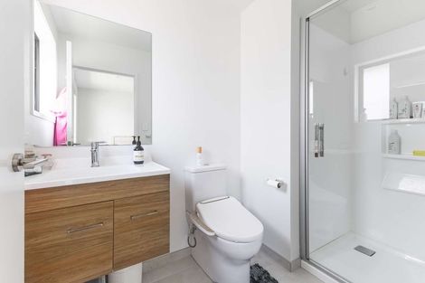 Photo of property in 10 Rehua Place, Waiwhakaiho, New Plymouth, 4312