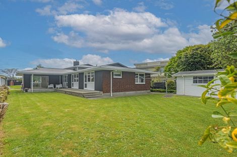 Photo of property in 6 Anaru Place, Awapuni, Palmerston North, 4412