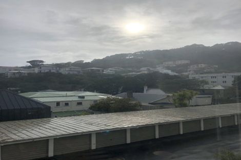 Photo of property in 11/4f Claremont Grove, Mount Victoria, Wellington, 6011