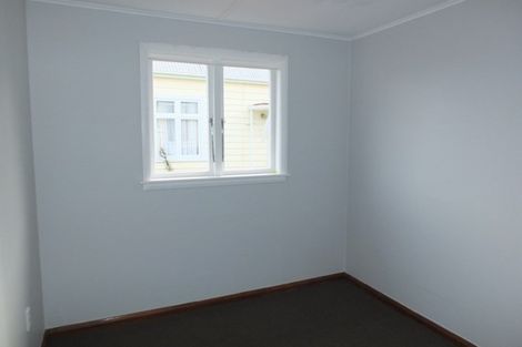 Photo of property in 14 Hulke Street, Foxton, 4814