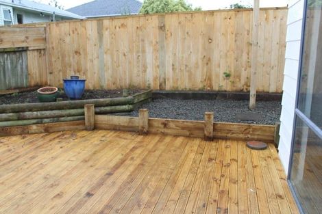 Photo of property in 2 Ware Place, Pakuranga Heights, Auckland, 2010