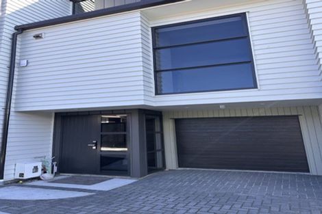 Photo of property in 10 Ware Place, Pakuranga Heights, Auckland, 2010