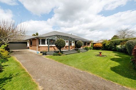 Photo of property in 51 Taylor Street, Cambridge, 3434