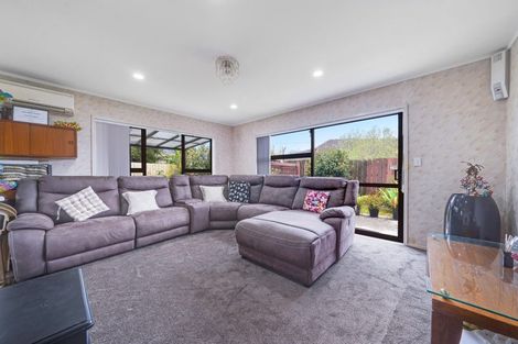 Photo of property in 2/10b Evelyn Street, Papatoetoe, Auckland, 2025