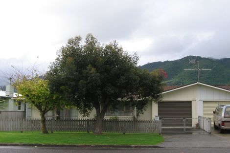 Photo of property in 1a Koromiko Road, Waikanae, 5036