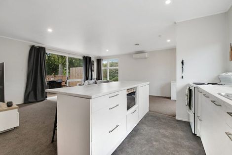 Photo of property in 73b Awaroa Road, Helensville, 0800