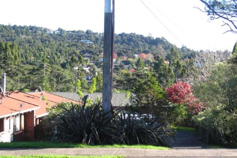 Photo of property in 2/77 Konini Road, Titirangi, Auckland, 0604