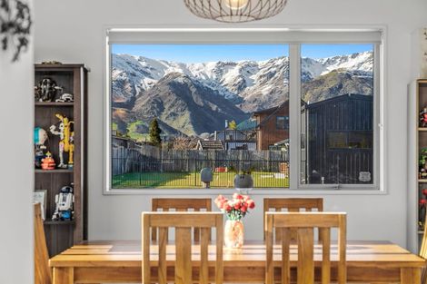 Photo of property in 16 Isthmus Place, Lake Hawea, Wanaka, 9382