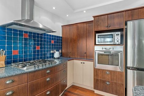 Photo of property in 15 Morrows Mead, Wanaka, 9305