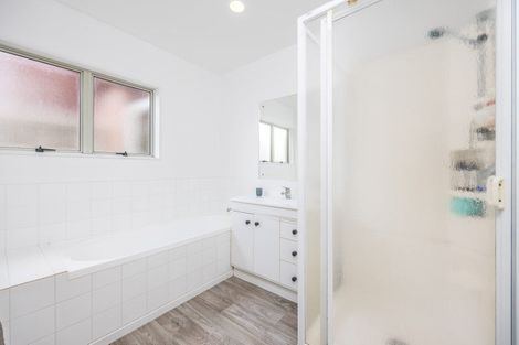 Photo of property in 59 The Grove, Red Beach, 0932