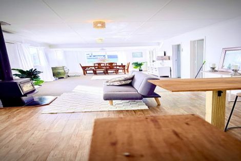 Photo of property in 16a Hall Place, Foxton Beach, Foxton, 4815