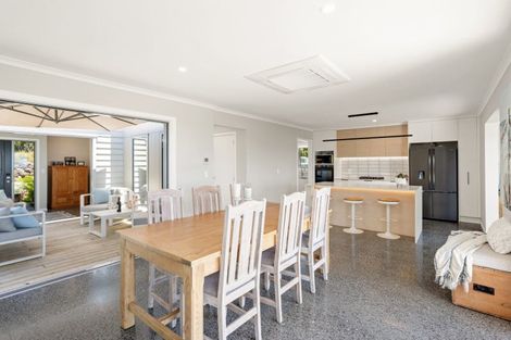 Photo of property in 116 Stratford Drive, Cable Bay, 0420