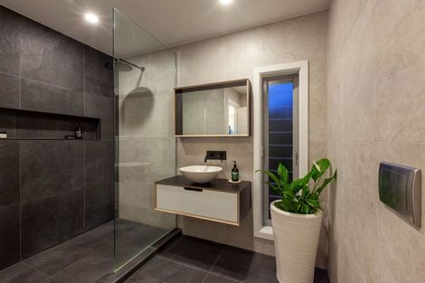 Photo of property in 12 Allen Road, Raumati Beach, Paraparaumu, 5032