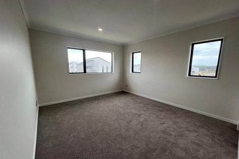 Photo of property in 44 Kairakau Street, Papakura, 2110