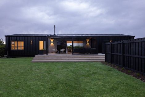 Photo of property in 45 Shoal Beach Road, Aramoana, Waipawa, 4271