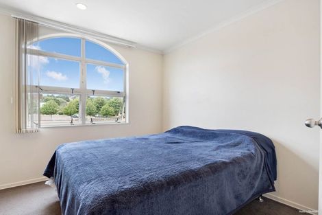 Photo of property in 12 Lime Crescent, Papakura, 2110