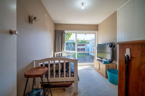 Photo of property in 15 Niagara Street, Wainoni, Christchurch, 8061