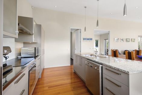 Photo of property in 186b Old Titirangi Road, Titirangi, Auckland, 0604