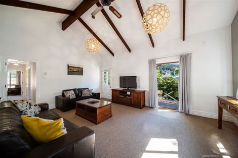 Photo of property in 10 Hamilton Road, Queenstown, 9300