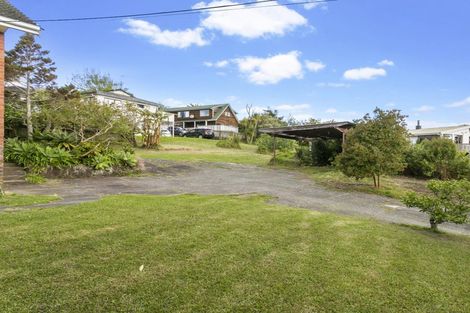 Photo of property in 27 Merriefield Avenue, Forrest Hill, Auckland, 0620
