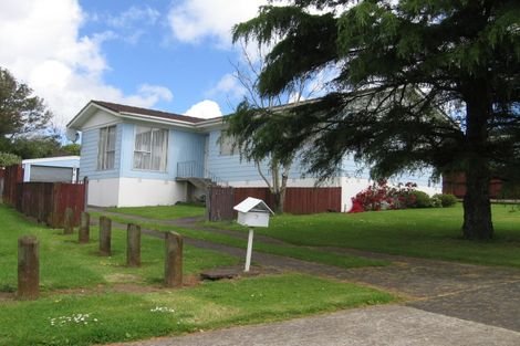 Photo of property in 7 Caringbah Drive, Papatoetoe, Auckland, 2025