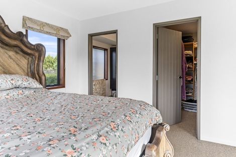 Photo of property in 334 Henwood Road, Hillsborough, New Plymouth, 4372