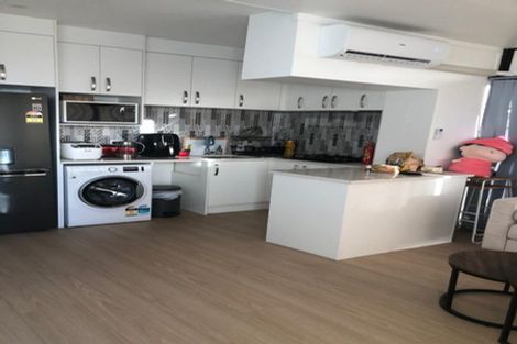 Photo of property in 46 Waller Avenue, Bucklands Beach, Auckland, 2012