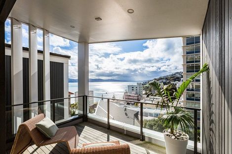 Photo of property in 1/18 Oriental Terrace, Oriental Bay, Wellington, 6011