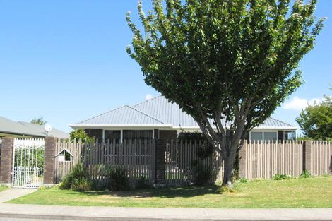 Photo of property in 11a Isaac Wilson Road, Kaiapoi, 7630