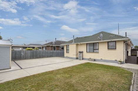 Photo of property in 237 Burwood Road, Burwood, Christchurch, 8083