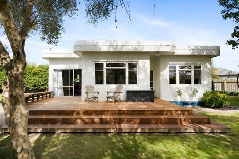 Photo of property in 311a Collinge Road, Mayfair, Hastings, 4122