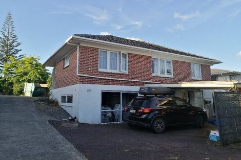 Photo of property in 32 Golf Road, New Lynn, Auckland, 0600