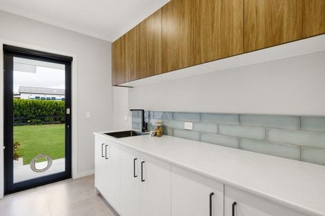 Photo of property in 99 Peake Road, Cambridge, 3493