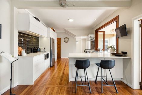 Photo of property in 14 Maeroa Road, Beerescourt, Hamilton, 3200