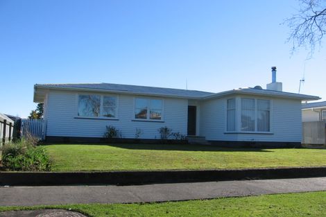 Photo of property in 37 Holdsworth Avenue, Milson, Palmerston North, 4414