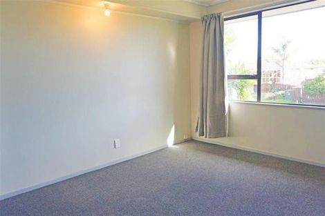 Photo of property in 3 Justamere Place, Weymouth, Auckland, 2103