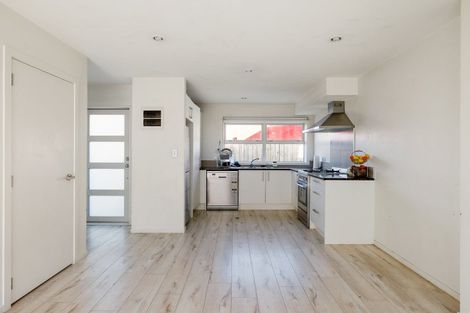 Photo of property in 12u4 Blackburn Street, Frankton, Hamilton, 3204