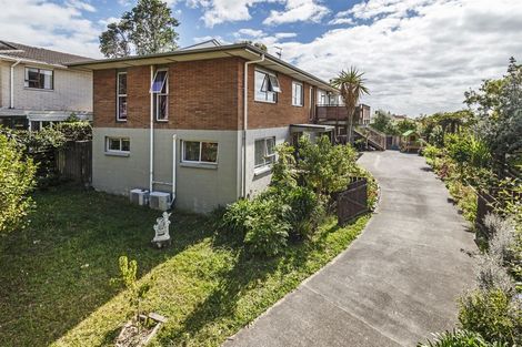 Photo of property in 4 Geoffrey Road, Torbay, Auckland, 0630