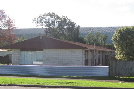 Photo of property in 3/29 Garelja Road, Henderson, Auckland, 0612