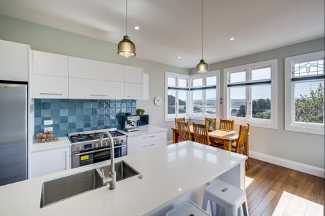 Photo of property in 42 Simla Terrace, Hospital Hill, Napier, 4110