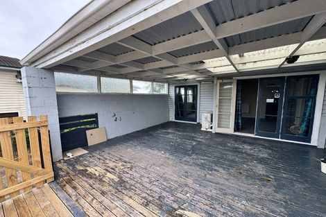 Photo of property in 109 Woodglen Road, Glen Eden, Auckland, 0602