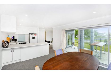 Photo of property in 11u1 Crosher Place, Silverdale, Hamilton, 3216