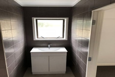 Photo of property in 12 Miller Road, Mangere Bridge, Auckland, 2022