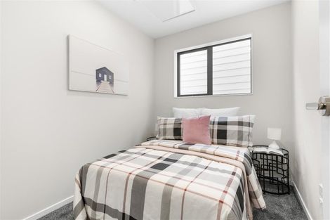 Photo of property in 105b Grove Road, Papakura, 2110