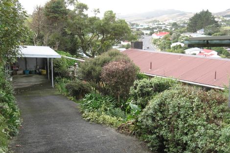 Photo of property in 127 Ruskin Road, Newlands, Wellington, 6037