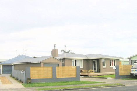 Photo of property in 22d Links Avenue, Mount Maunganui, 3116