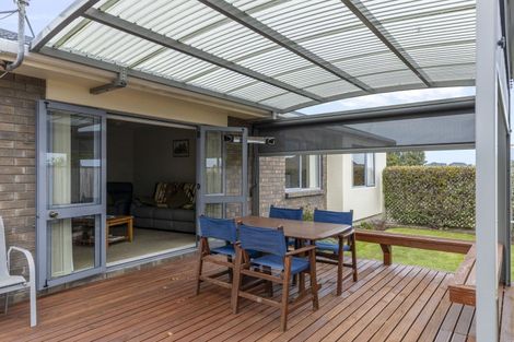 Photo of property in 64 Branch Road, Highlands Park, New Plymouth, 4312